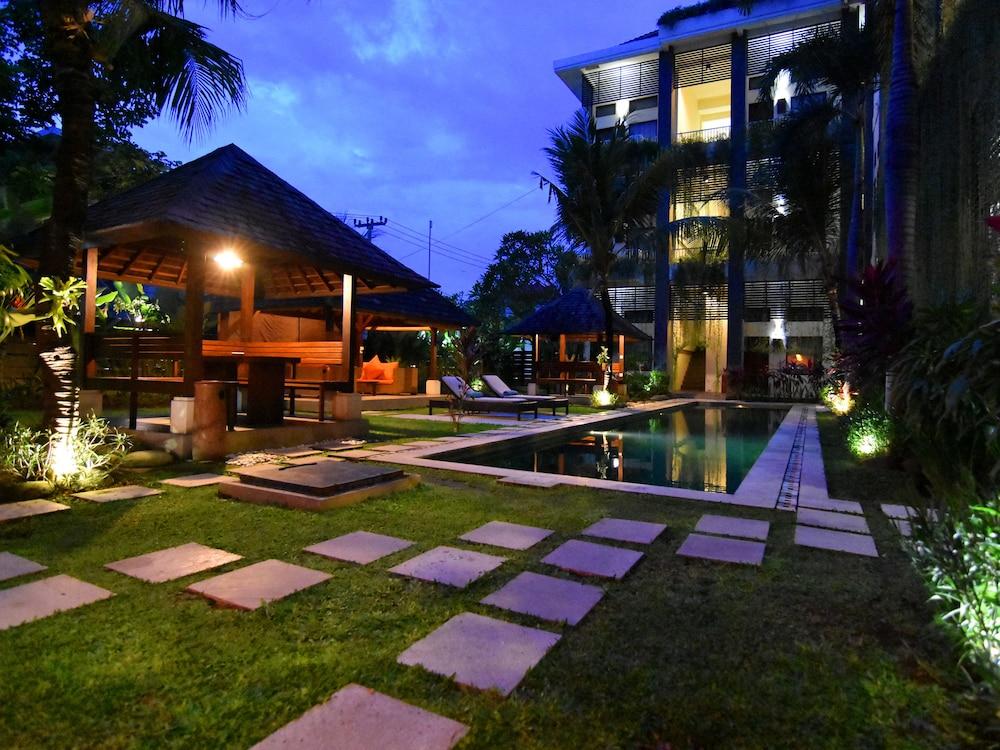 Ganga Hotel & Apartment Denpasar Eksteriør billede